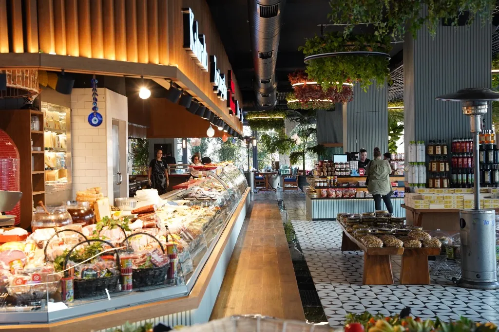 Cafe & Kahve Barı Ahşap Lambri Tezgah Tasarımı